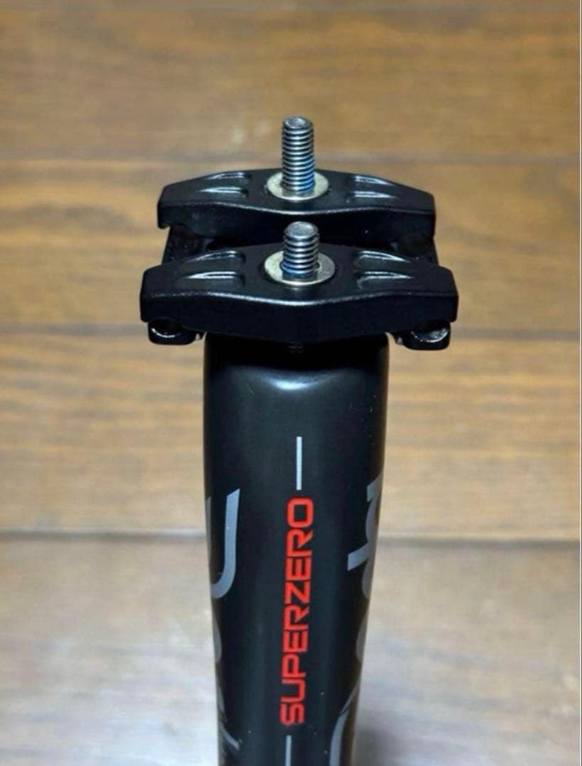 送料込み ボッテキア カーボンフレーム ロードバイク Deda シートポスト