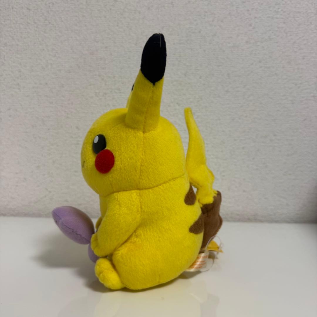 ポケモンセンター マンスリーピカチュウ 2002年1月ぬいぐるみ