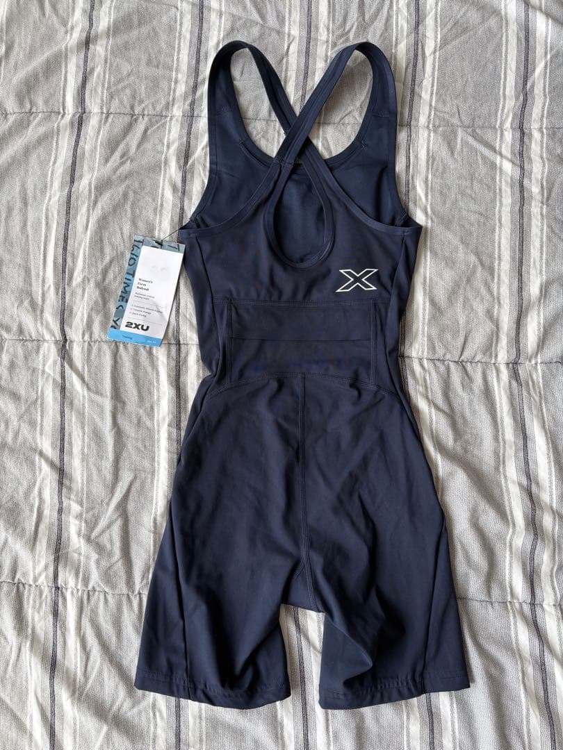未使用品2XU 女性用トレーニングウェア　XXSボディスーツトライアスロン