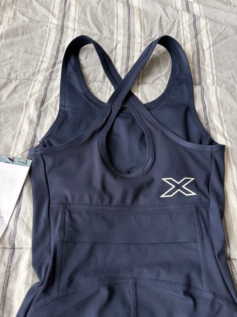 未使用品2XU 女性用トレーニングウェア　XXSボディスーツトライアスロン