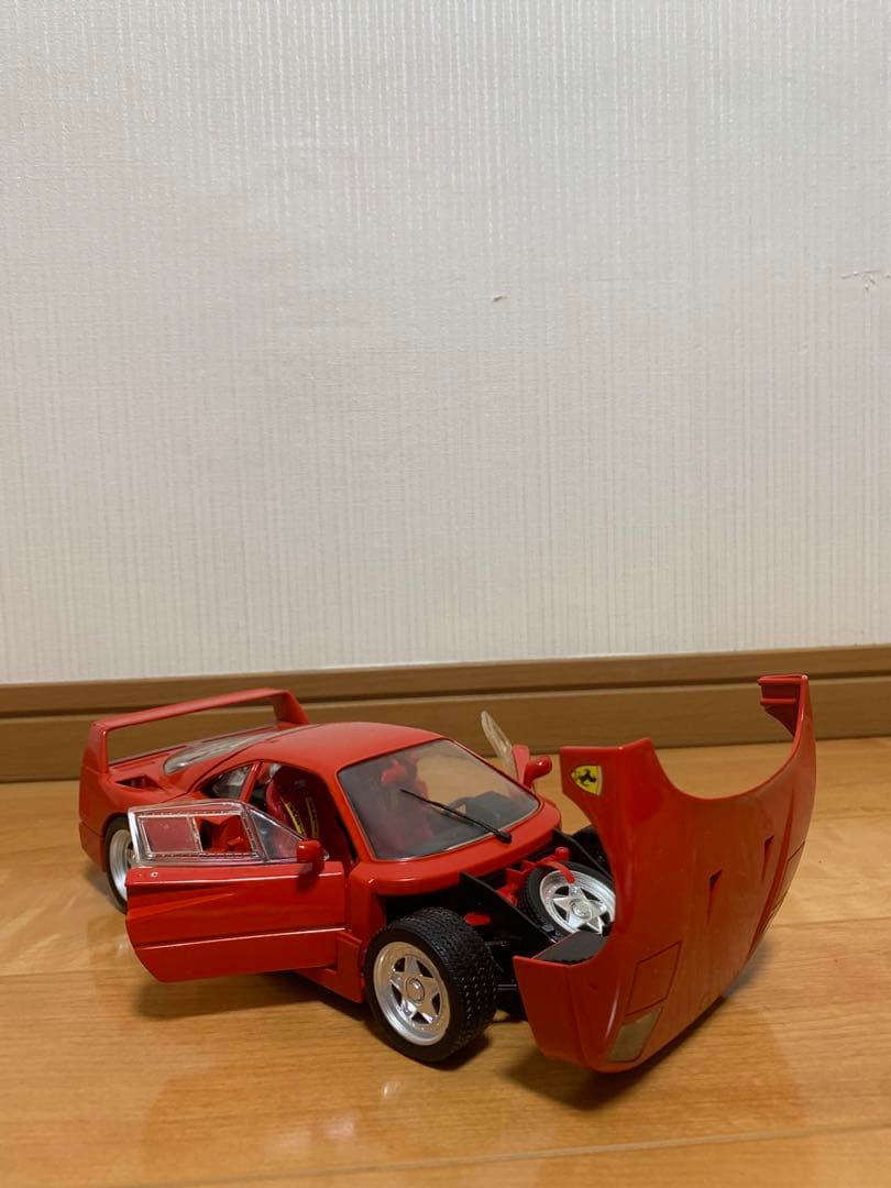 Ferrari F40 ミニカー 1/18 赤