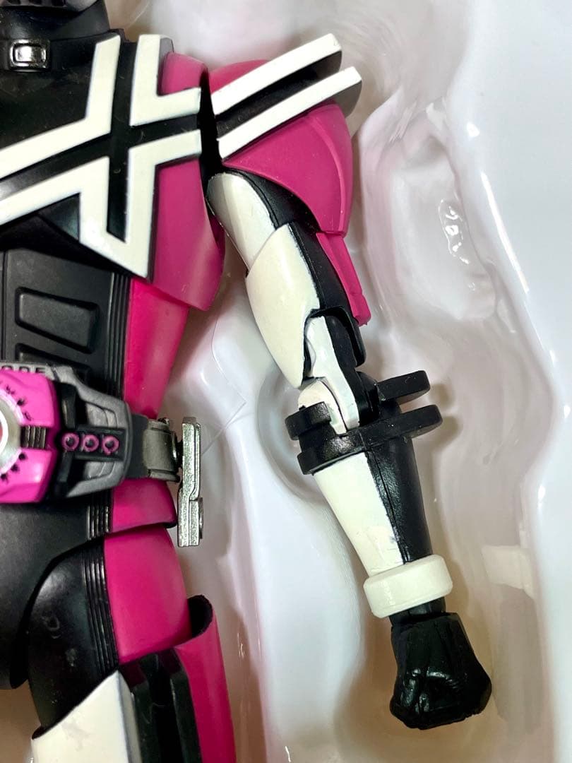 真骨彫 仮面ライダー ディケイド ネオディケイドライバー フィギュアーツ