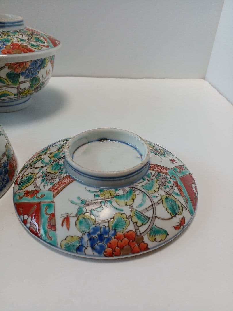 骨董　古伊万里色絵　蓋物　4客