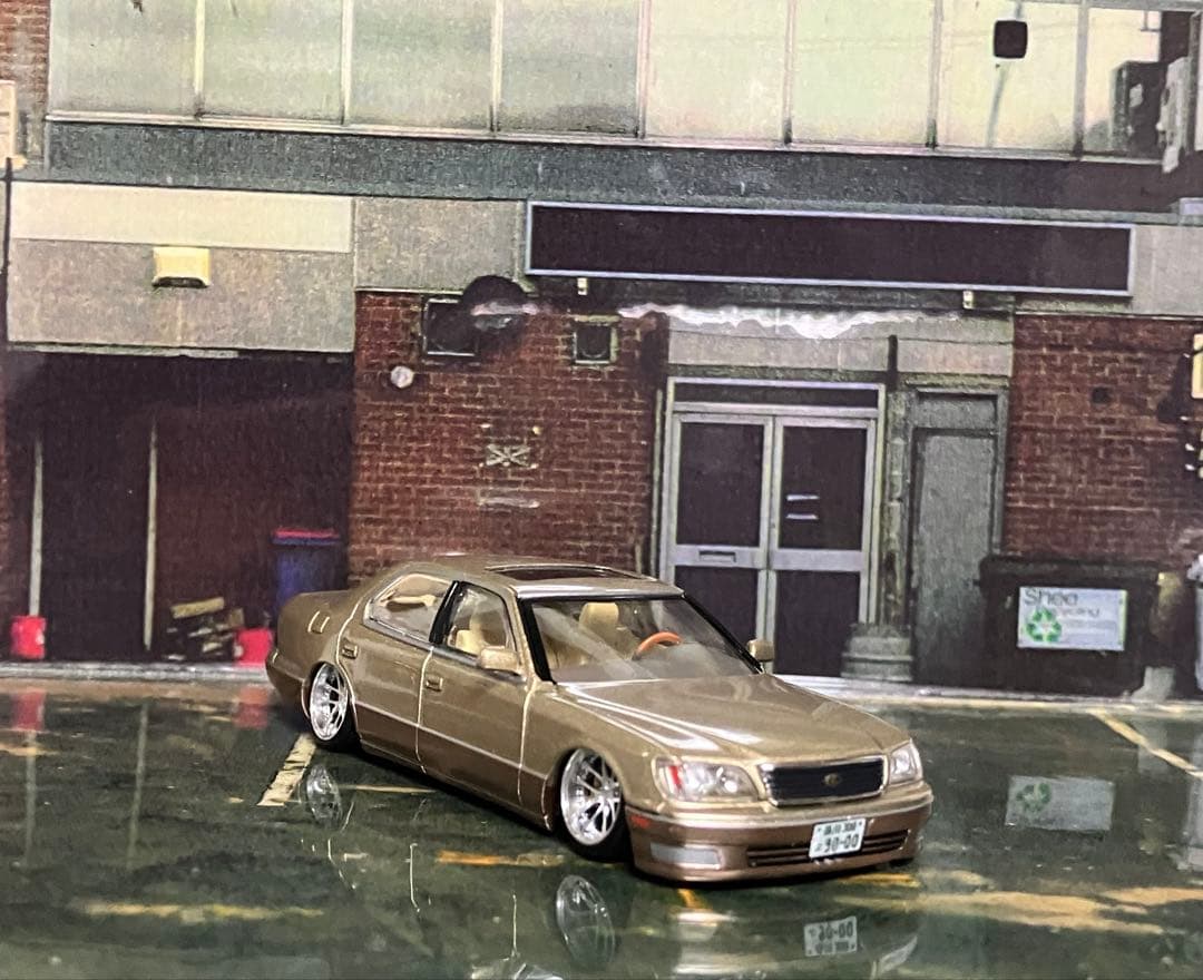 トミカリミテッド　レクサス ゴールドミニカー 1/64 改造