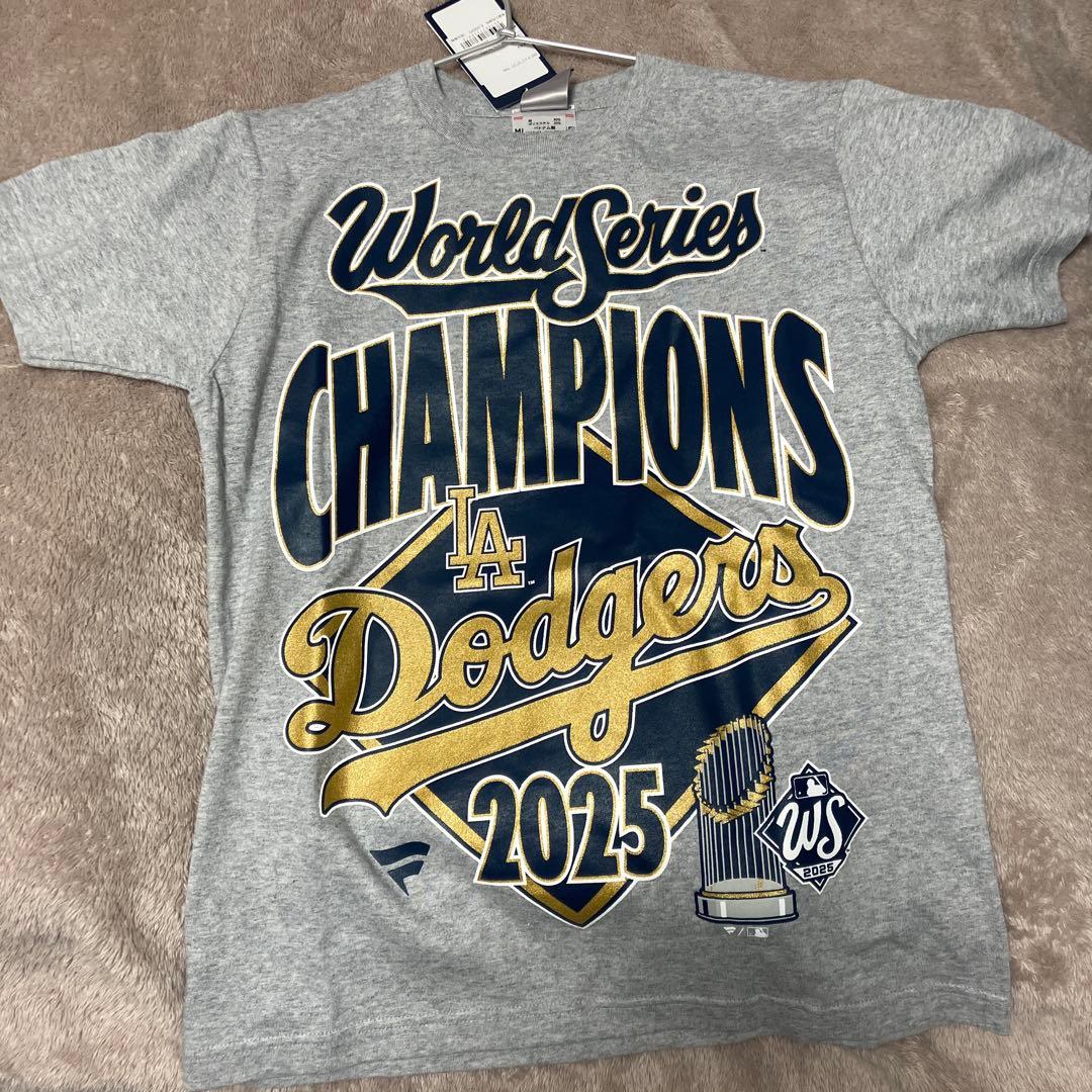 ドジャース2025ワールドシリーズ チャンピオンズロッカールーム Tシャツ受注品