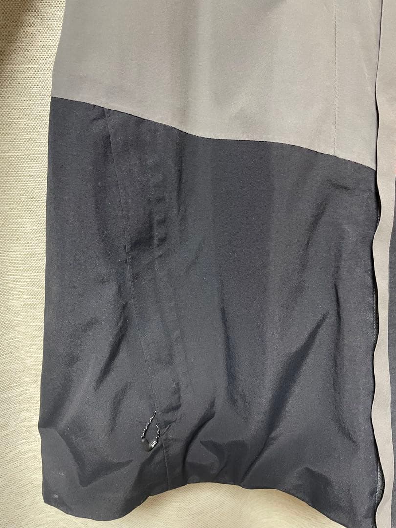 686 GORE-TEX GT ジャケット 22-23 Mサイズ 10回程度使用
