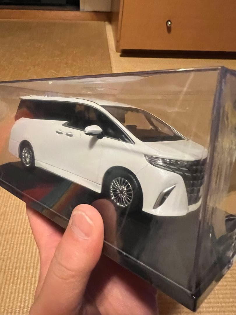 【非売品】トヨタ アルファード 1/30 ミニカー