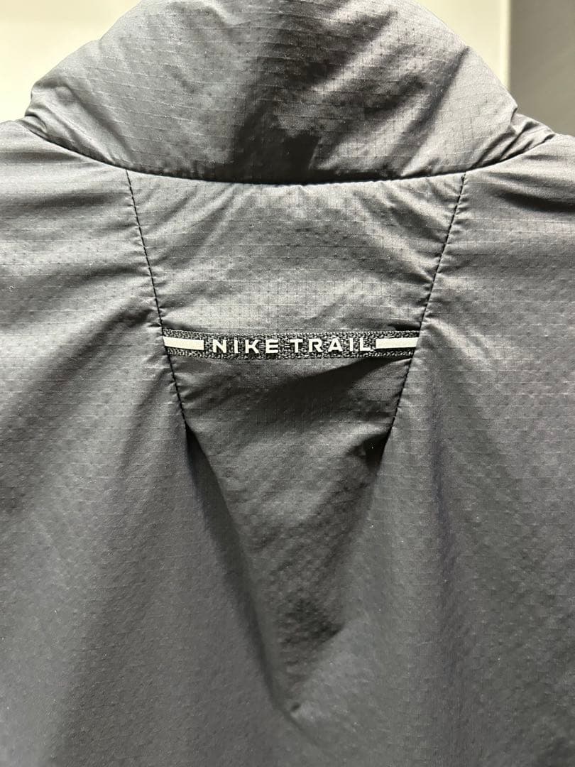 NIKE ナイキ トレイル プリマロフト　サーマフィット　ベスト　M ブラック