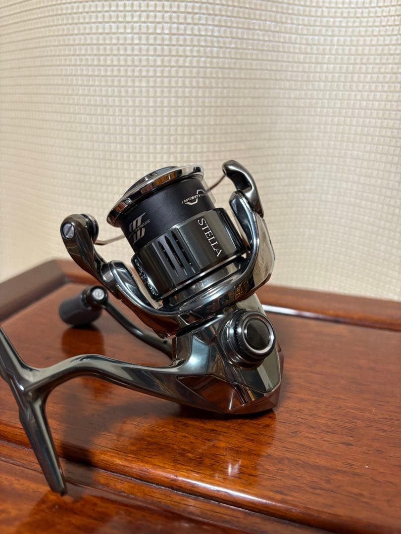 （極上美品）シマノ 22ステラC2000SHG