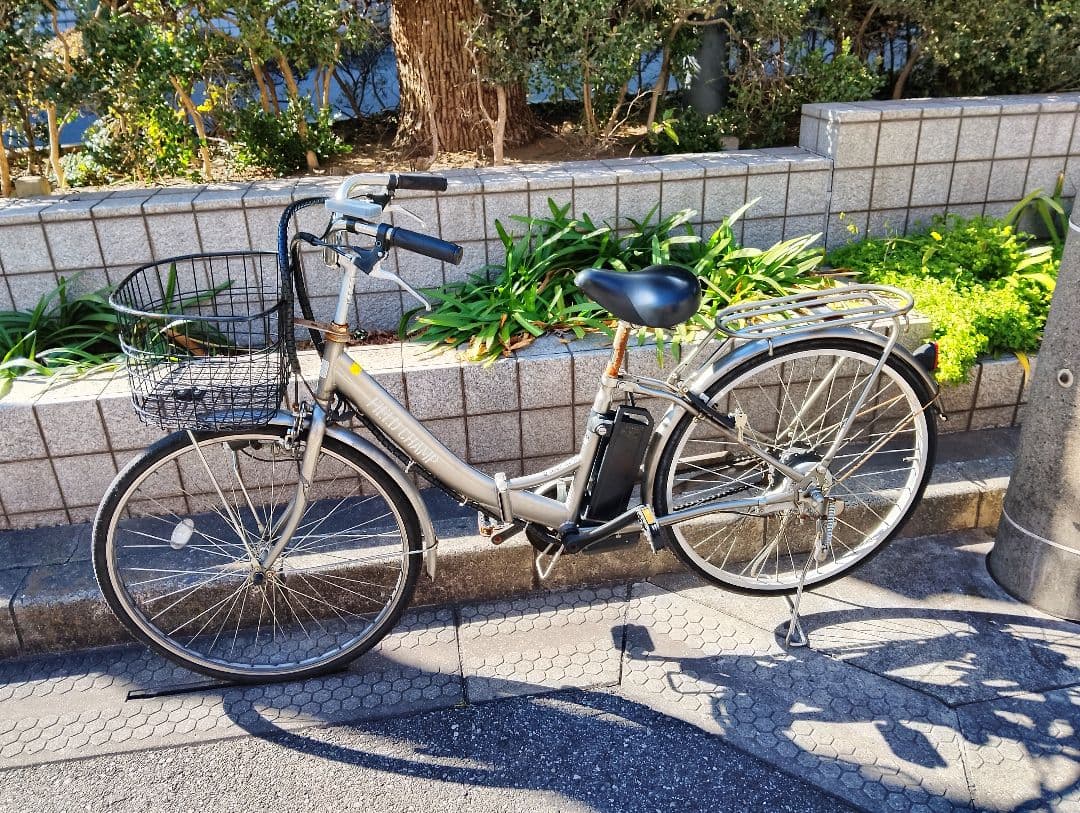 電動アシスト自転車 シティタイプ 26インチカゴ付　 バッテリー5.8ma正常