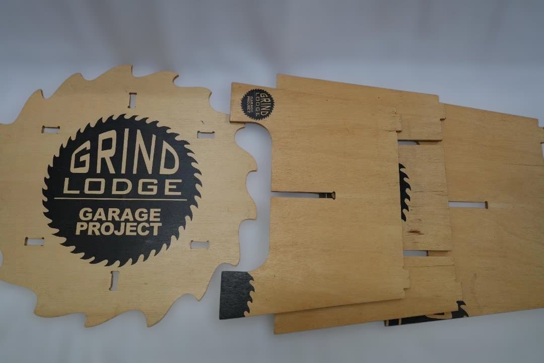 GRINDLODGE グラインドロッヂ　ソーテーブル