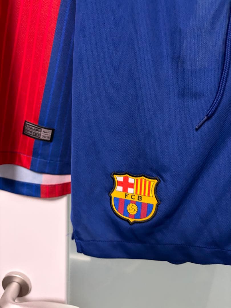 FC Barcelona サッカーシャツとショーツセット