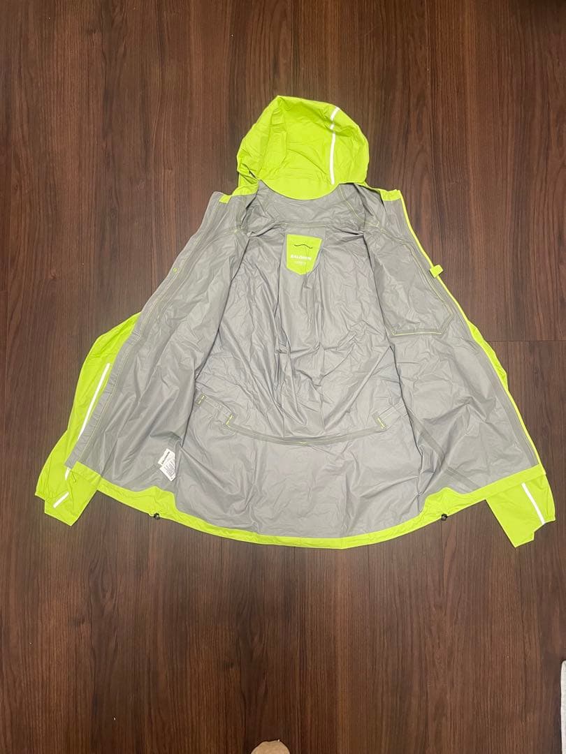 SALOMON 蛍光グリーン ウィンドブレーカー S