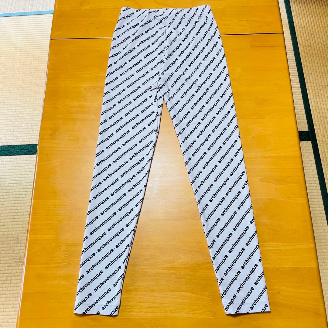 【新品タグ付】アルチビオ レディース レギンス 総ロゴ フルレングス 十分丈白F