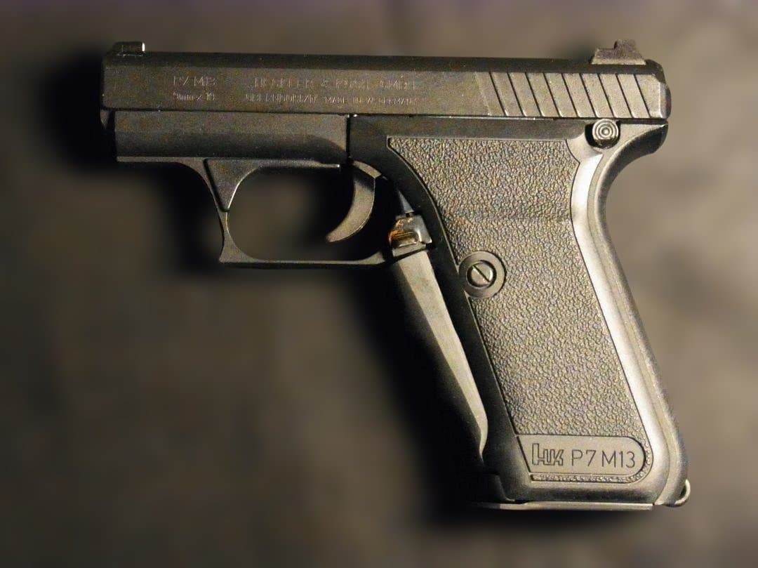 珍品　MGC H＆K P7 M13 ガスブローバック プラノケース付き
