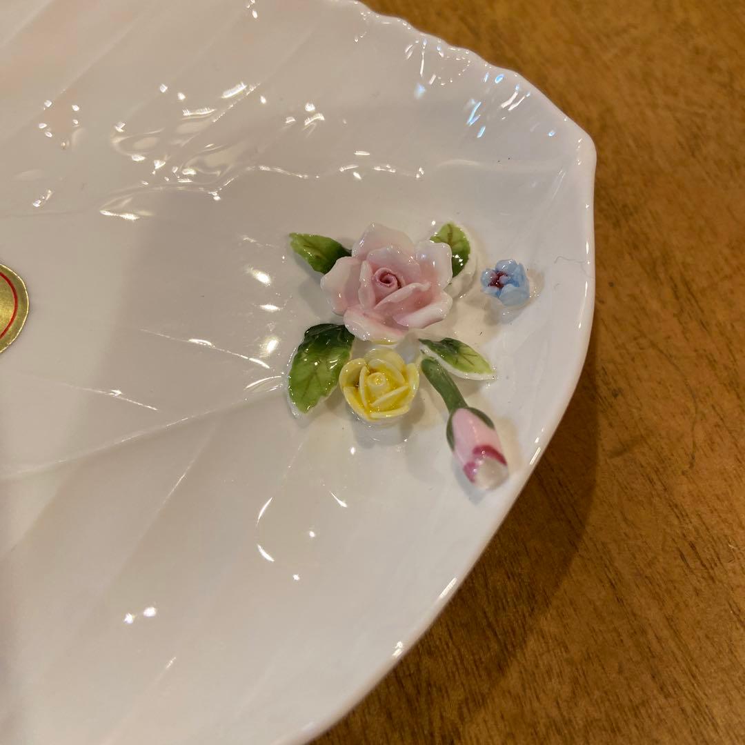 マルリボーンチャイナ薔薇細工葉形皿5枚箱付き