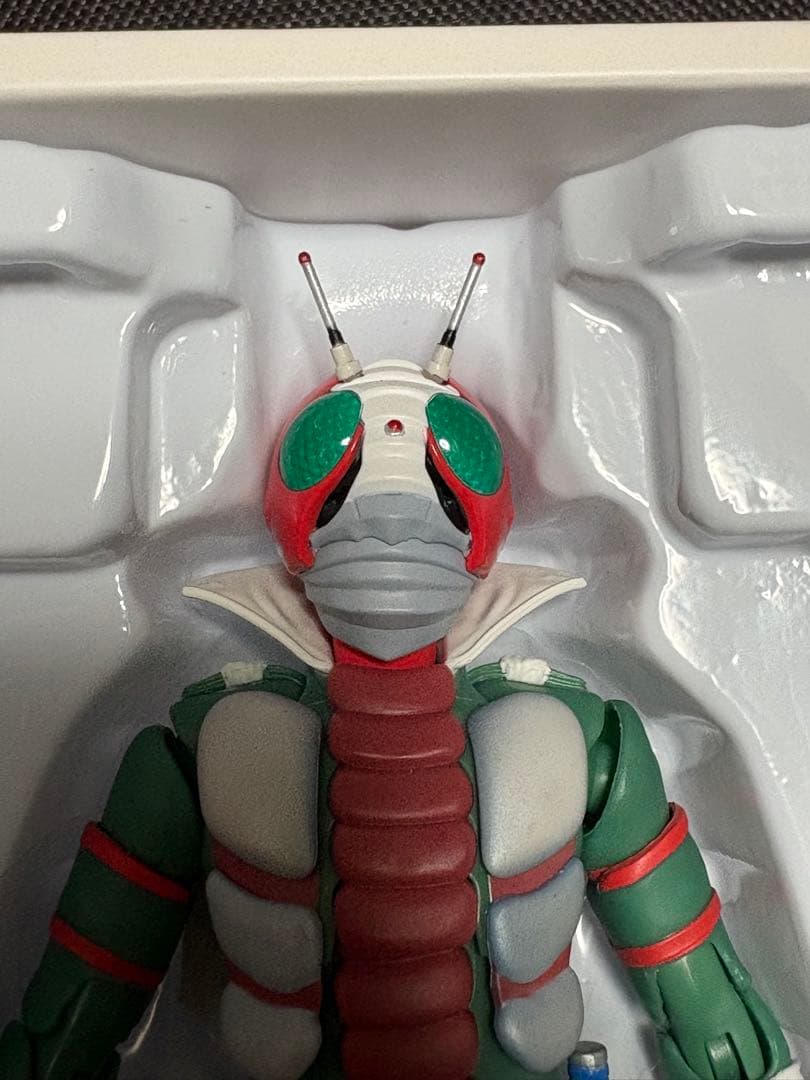フィギュアーツ　真骨彫　仮面ライダーv3