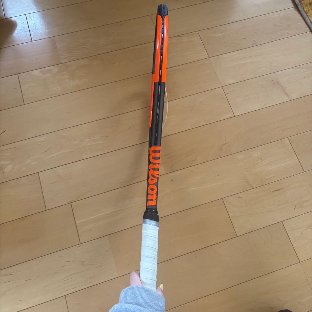 Wilson 硬式テニスラケット BURN 95グリップ2オレンジ/黒