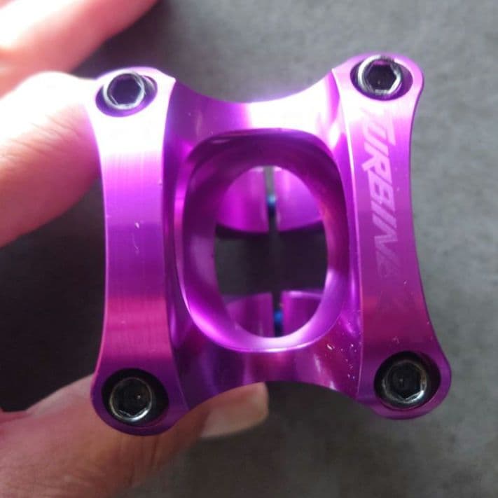 RACE FACE TURBINE Φ35㎜ × 0°× 32㎜ パープル　中古