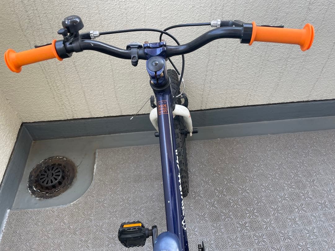 【グリップ新品】ヨツバサイクル　zero 18