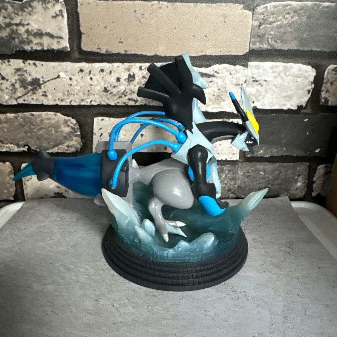 【希少☆美品】 ブラックキュレム ホワイトキュレム フィギュア 2個セット