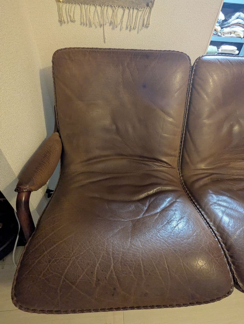 BERG Furniture　3人掛けソファ