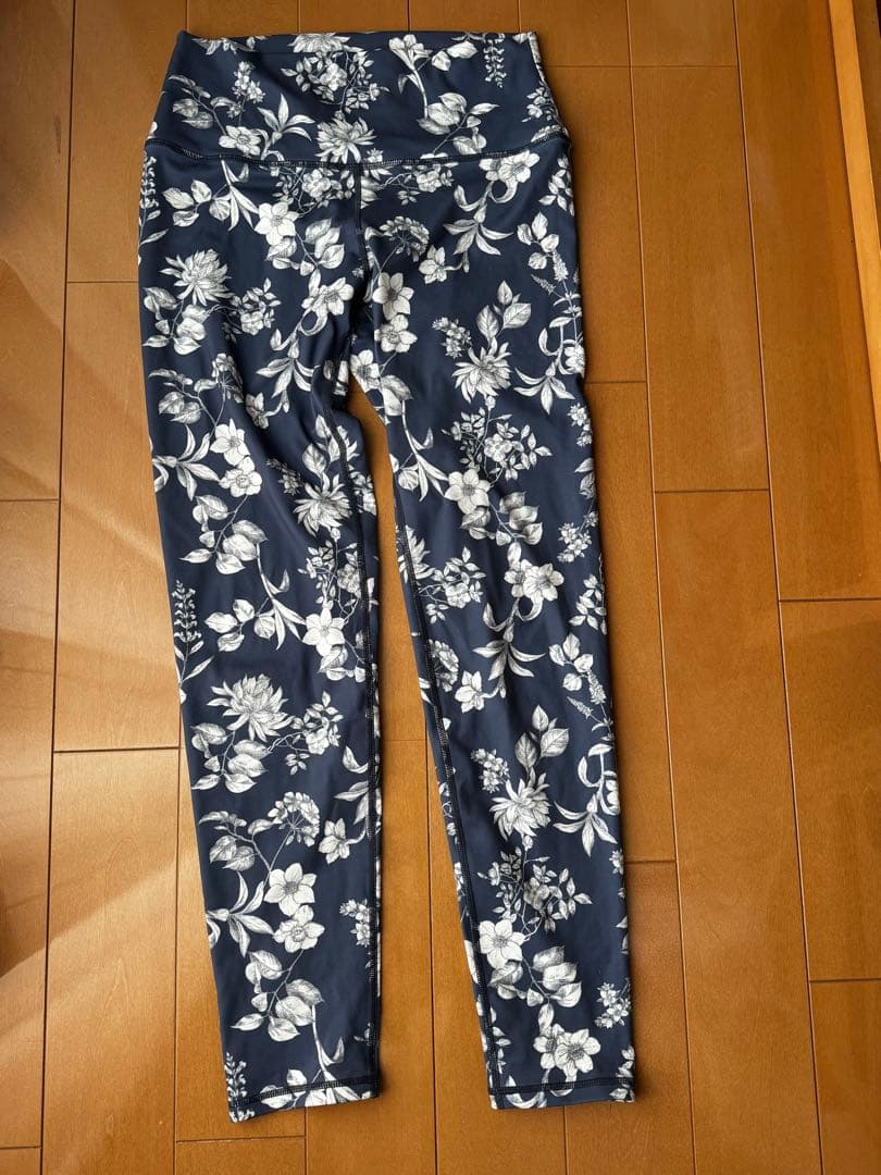 マ*ー様 花柄 ヨガウェア セット