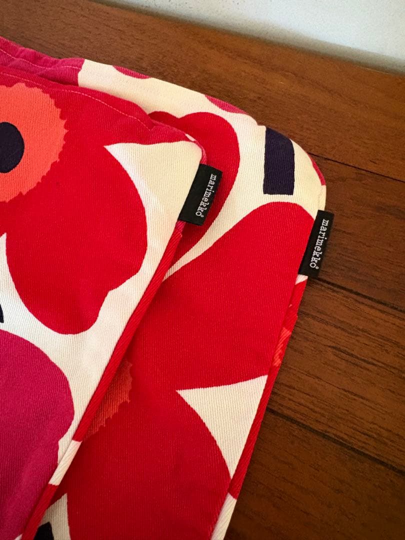 Marimekko マリメッコ　ウニッコ柄　クッションカバー2枚セット