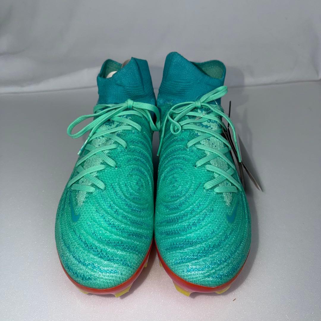 新品 NIKE PHANTOM LUNA 2 ELITE LV8 FG