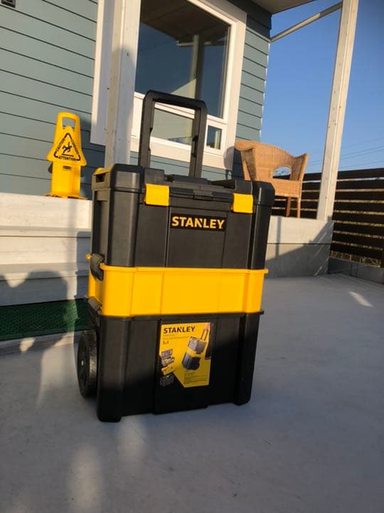 STANLEYキャリー付き工具箱