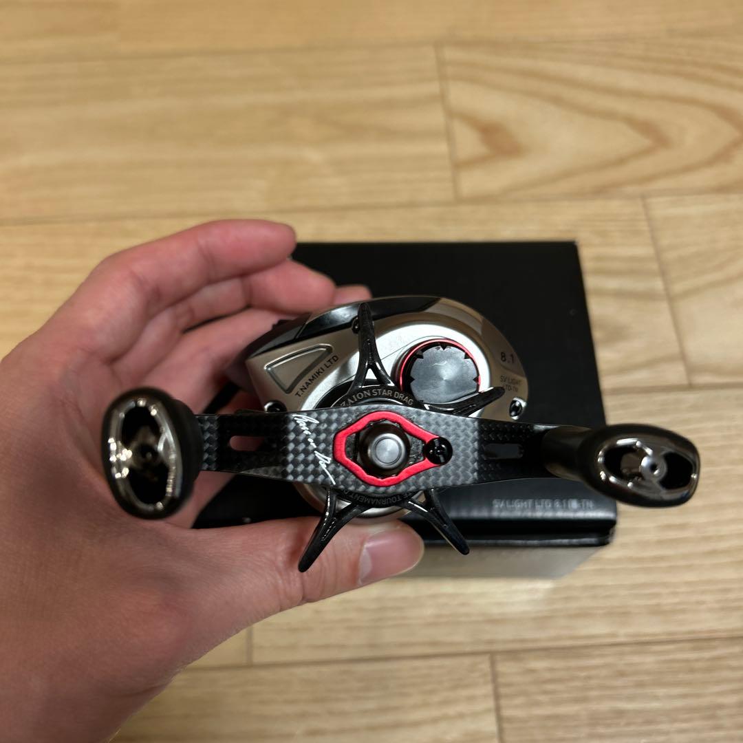 リール DAIWA SV LIGHT LTD 8.1L-TN