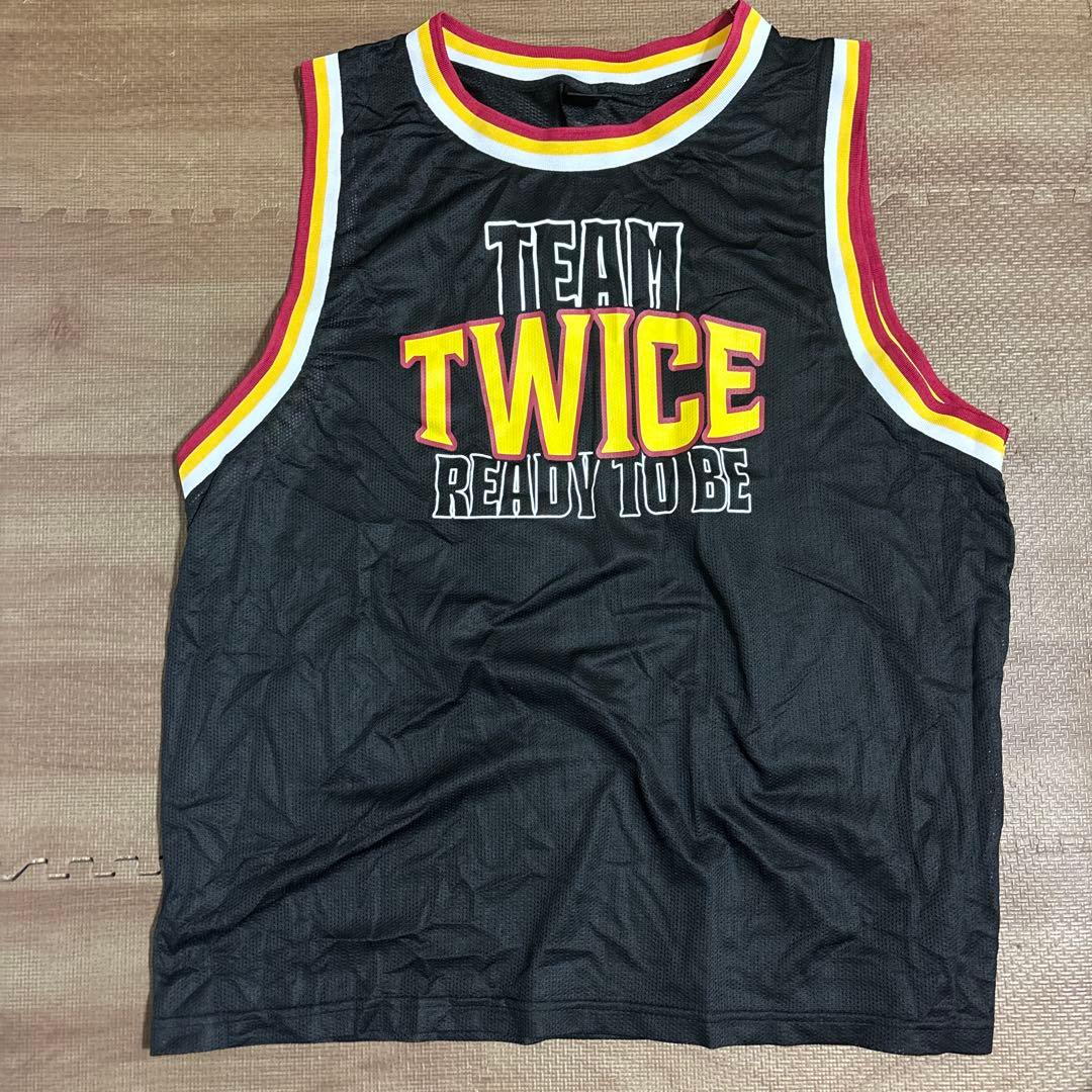 TEAM TWICE READY TO BE タンクトップ