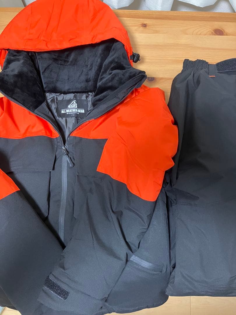 ワークマン　イージス防水防寒スーツ FISHING Sサイズ　上下セット