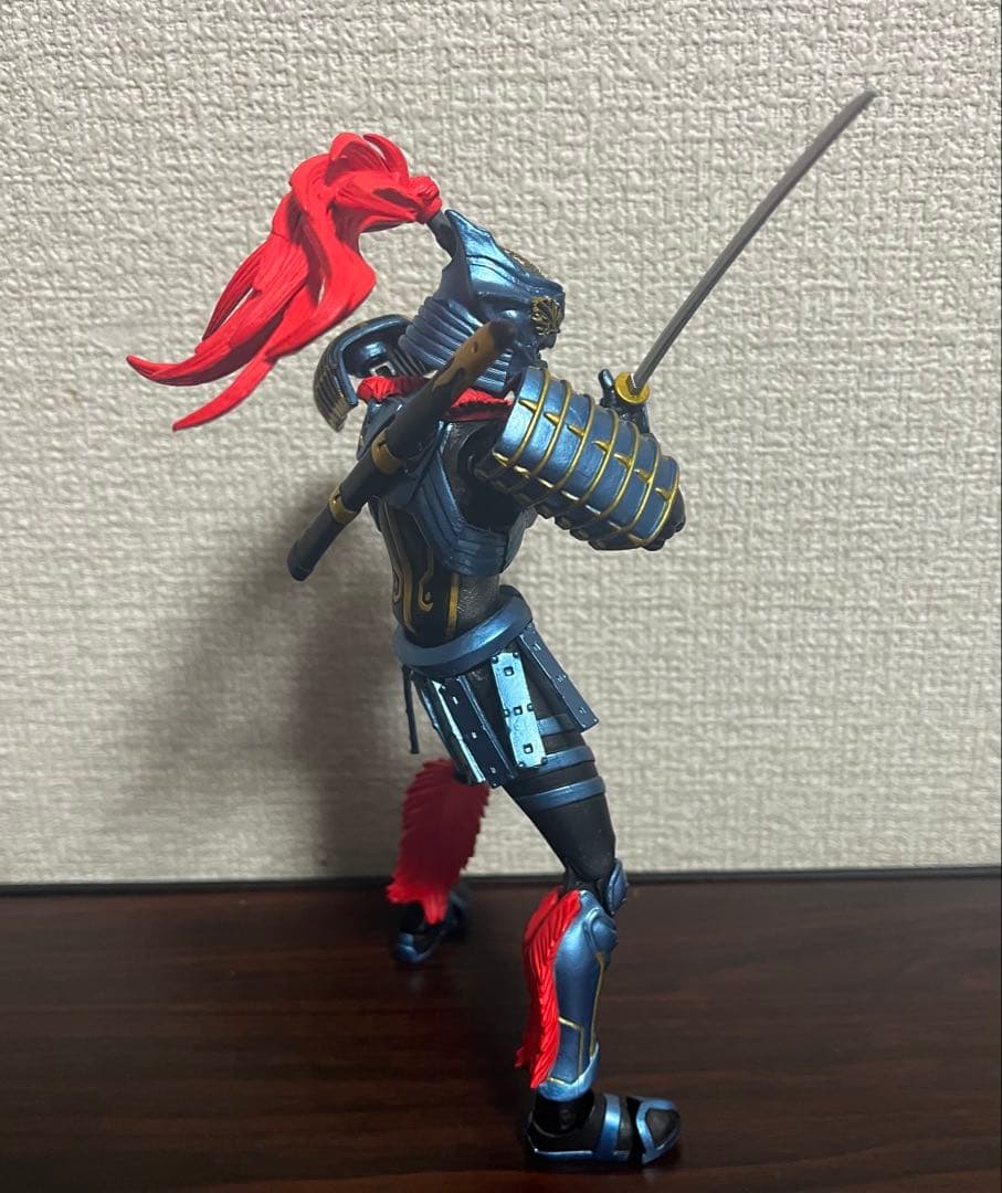 ULTRA-ACTザムシャー ウルトラマンメビウス ヒカリ フィギュア