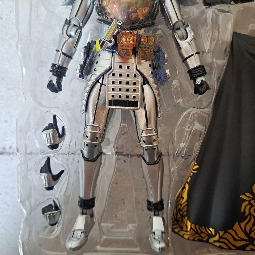 S.H.Figuarts 仮面ライダー鎧武 極アームズ