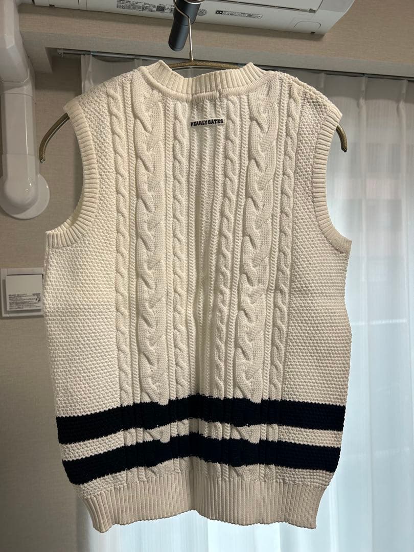 PEARLY GATES ケーブルニットベスト