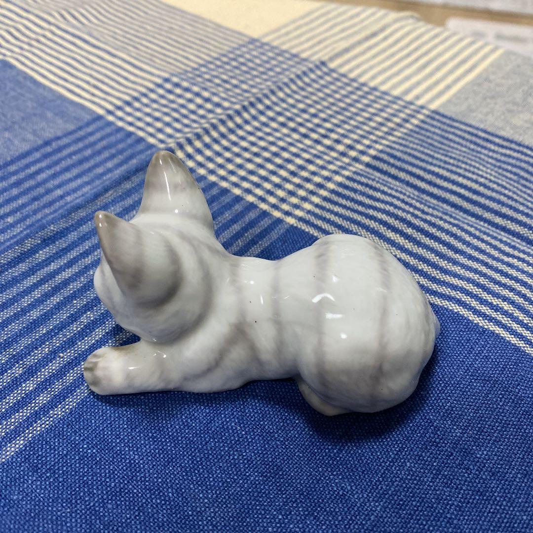 子猫の置き物