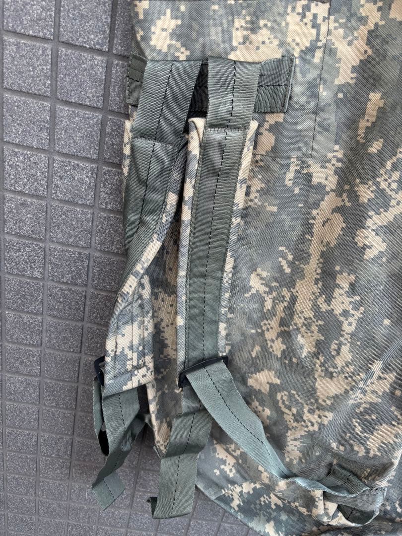 米軍　ACU UCP ダッフルバック　ほぼ新品