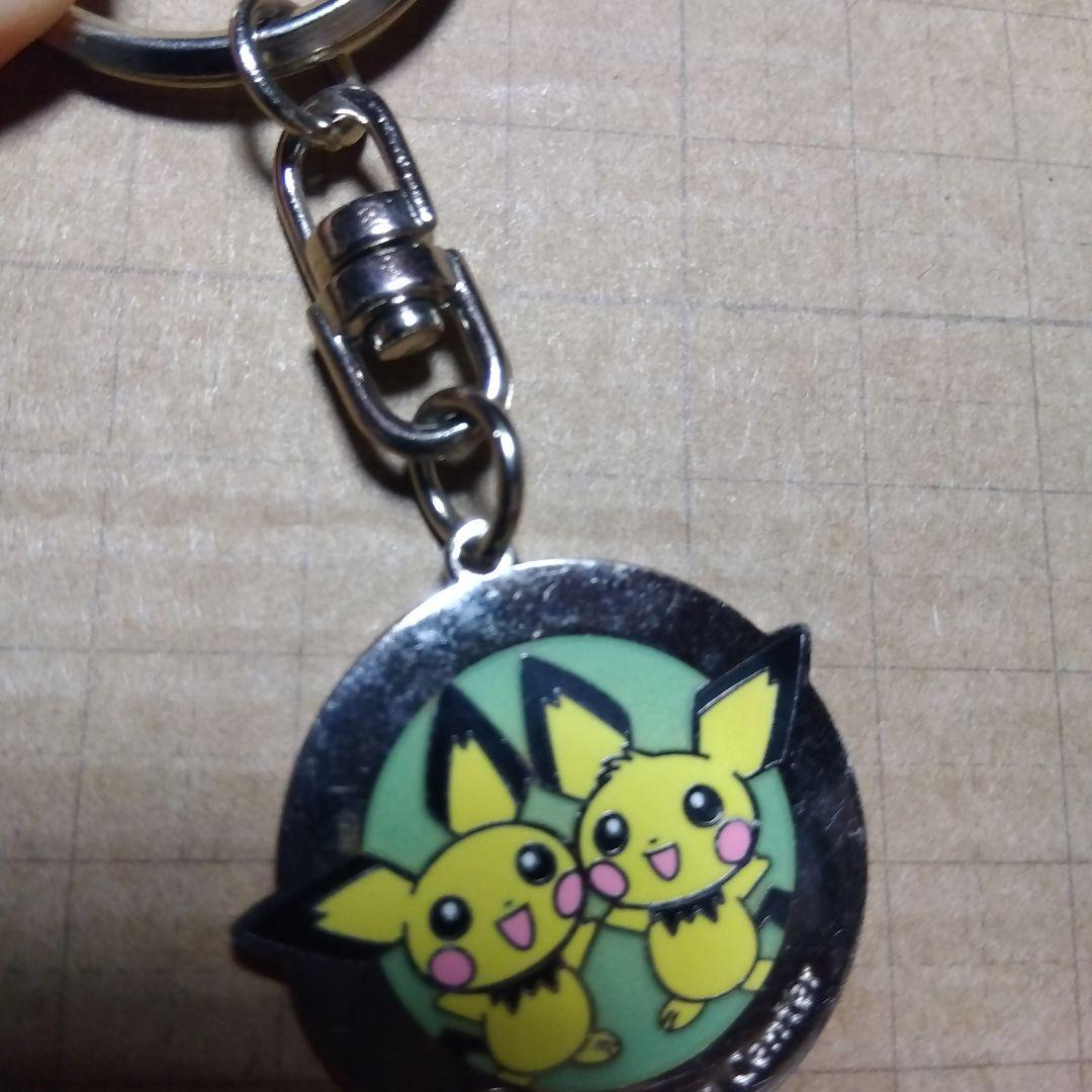 ポケモンセンターで購入したキーホルダー　年代物。傷等かなり目立ちます　レトロ。