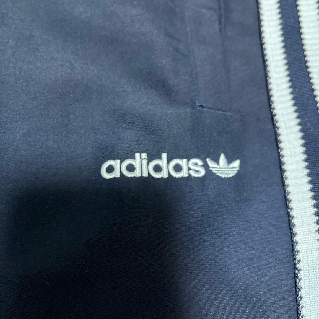 美品　adidas ネイビー ジャージパンツ 3本ライン　スポーツウェア