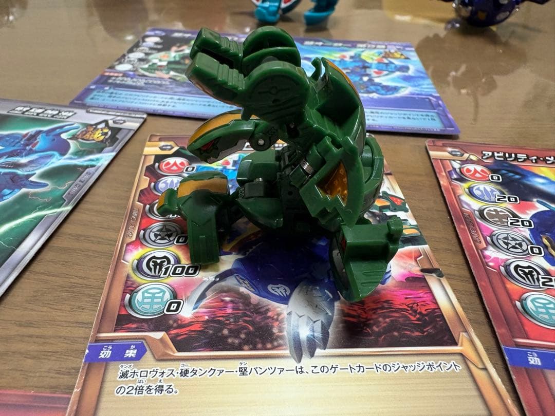 爆丸　サンズデッキ　滅ホロヴォス、硬タンクァー、堅パンツァー　カード　金属パーツ