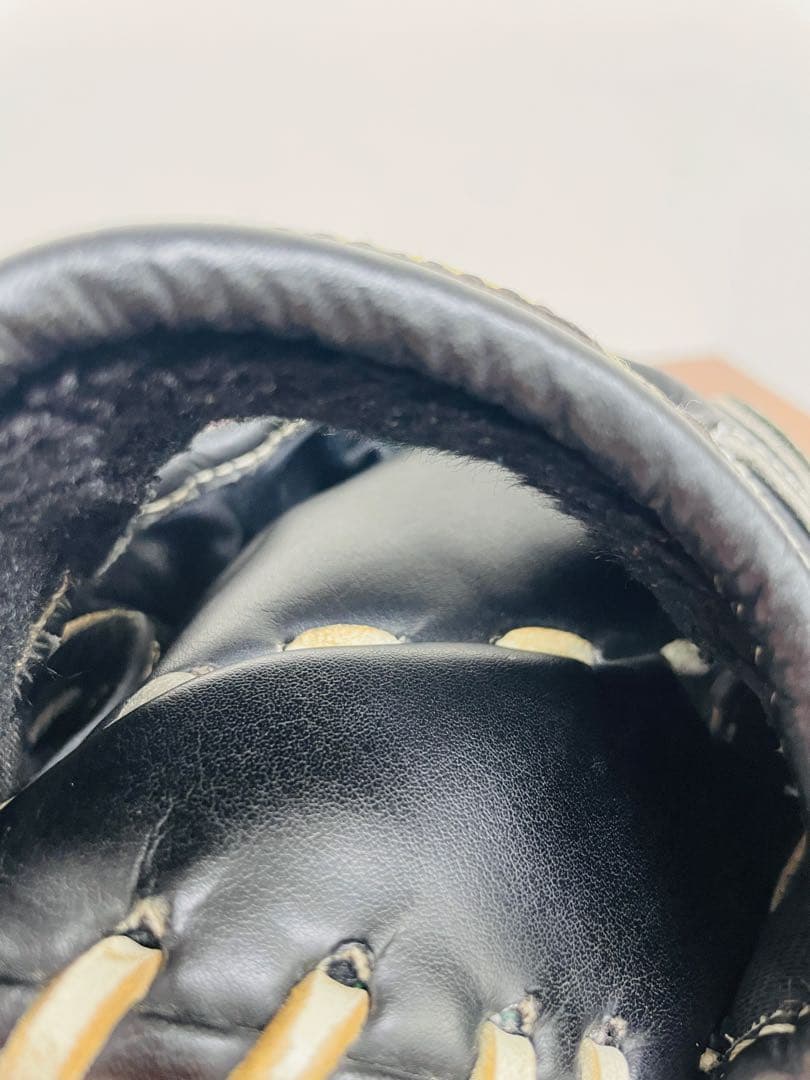 【美品】SSK エスエスケー　軟式野球用　内野手用 黒色　白色　グローブ　野球