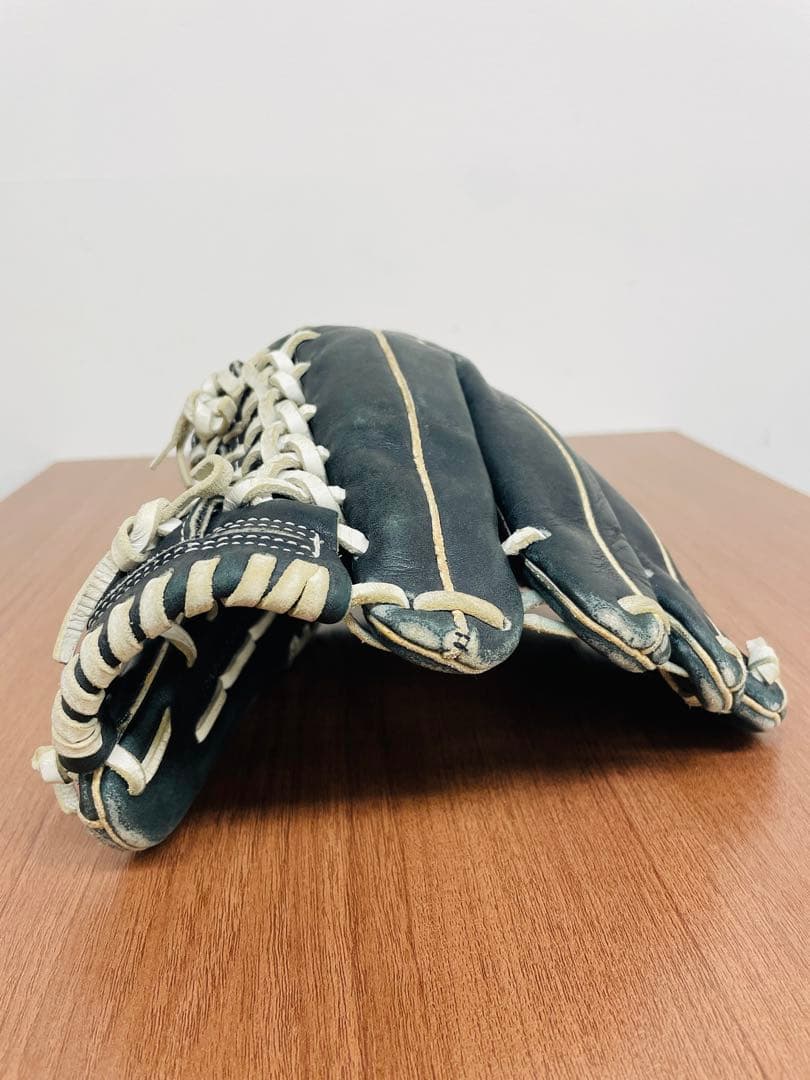 【美品】SSK エスエスケー　軟式野球用　内野手用 黒色　白色　グローブ　野球