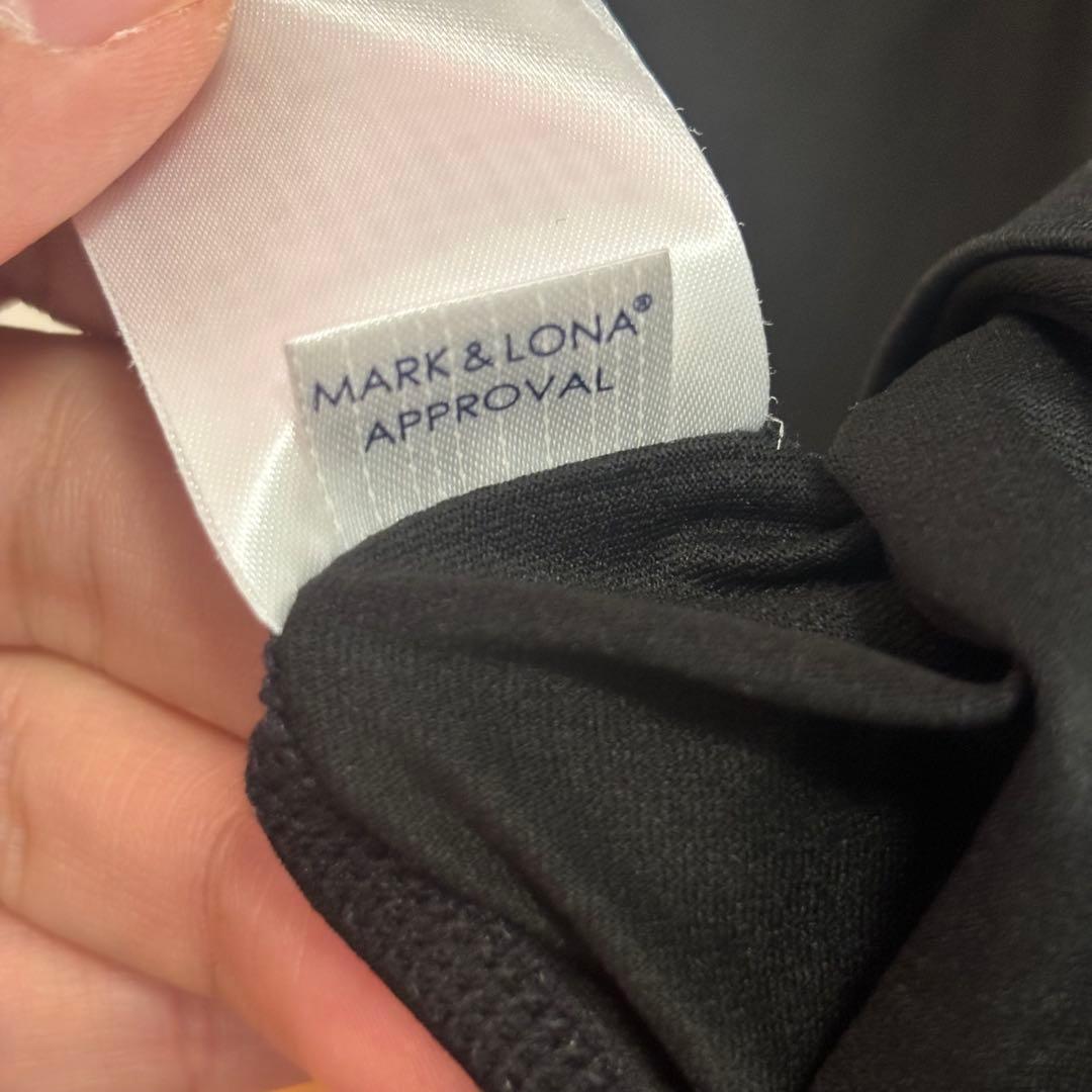 MARK & LONA ブラックモックネック長袖シャツ