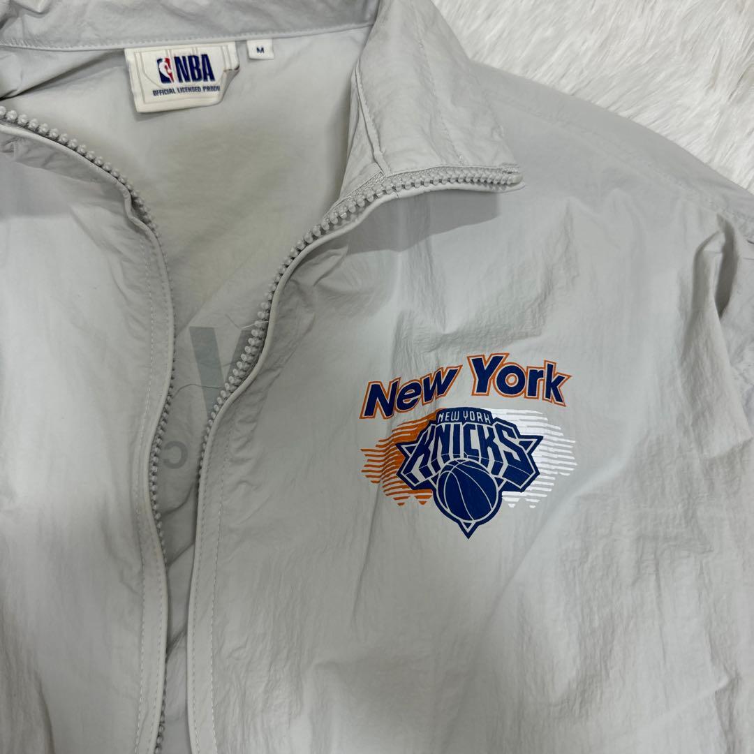 NBA ナイロンジャケット ウィンドブレーカー new york knicks