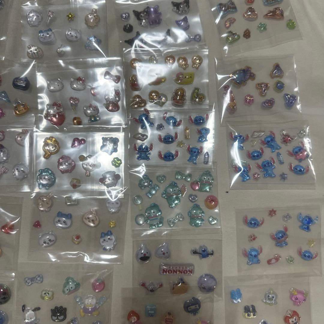 正規品　ボンボンドロップシール　サンリオ　しずくちゃん　ディズニー　たまごっち