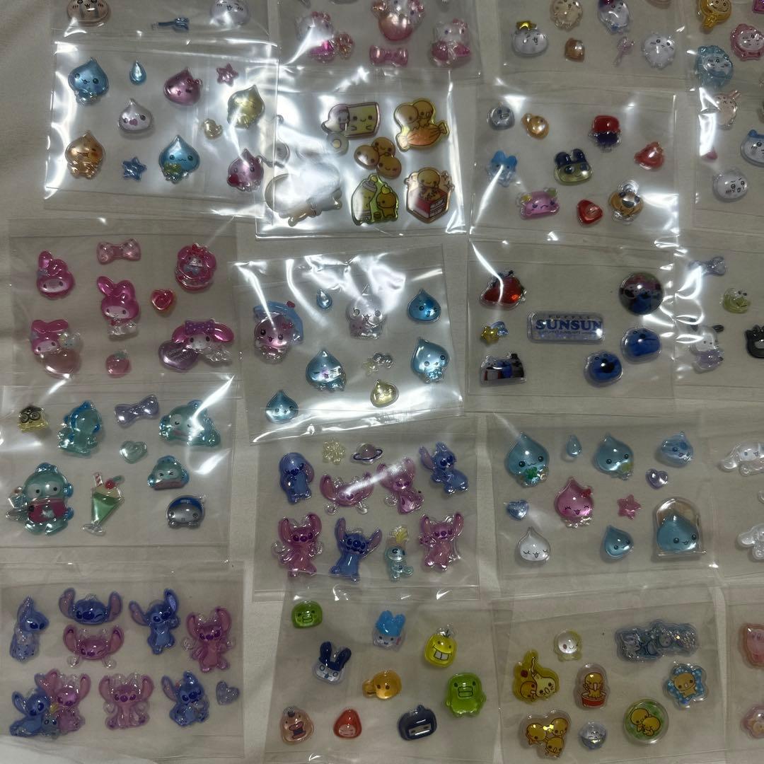 正規品　ボンボンドロップシール　サンリオ　しずくちゃん　ディズニー　たまごっち