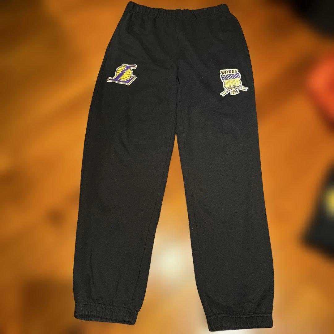 AVIREX Lakersコラボスウェットセットアップ