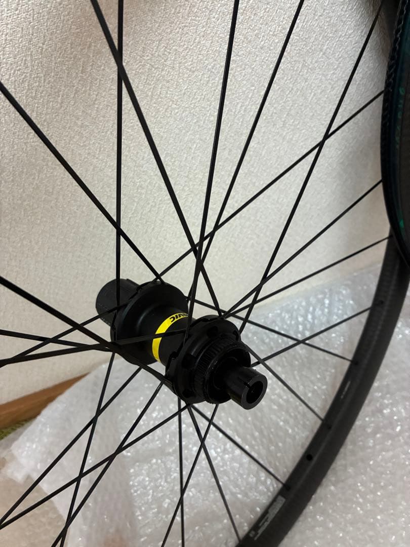 MAVIC COSMIC SL32 DISC カーボンホイール　シマノフリー