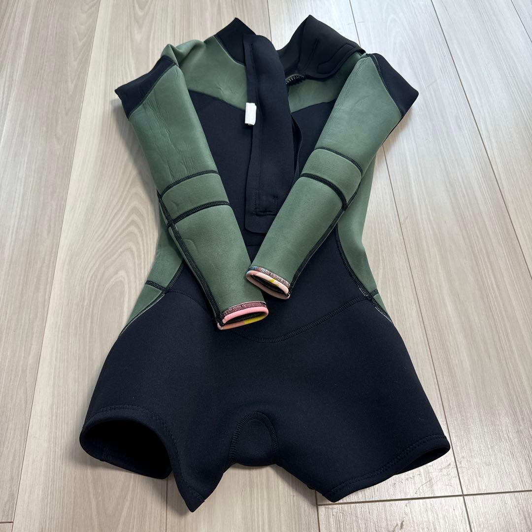 ROXY ショートジョン ウェットスーツ カラフル